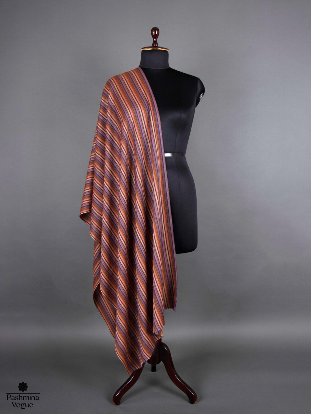 woollen-wraps-and-shawls-uk