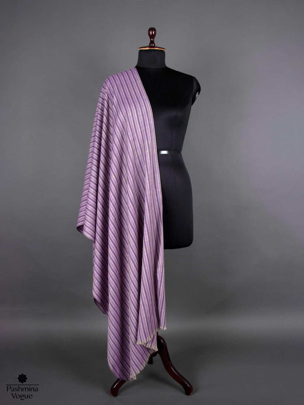 woollen-wraps-and-shawls