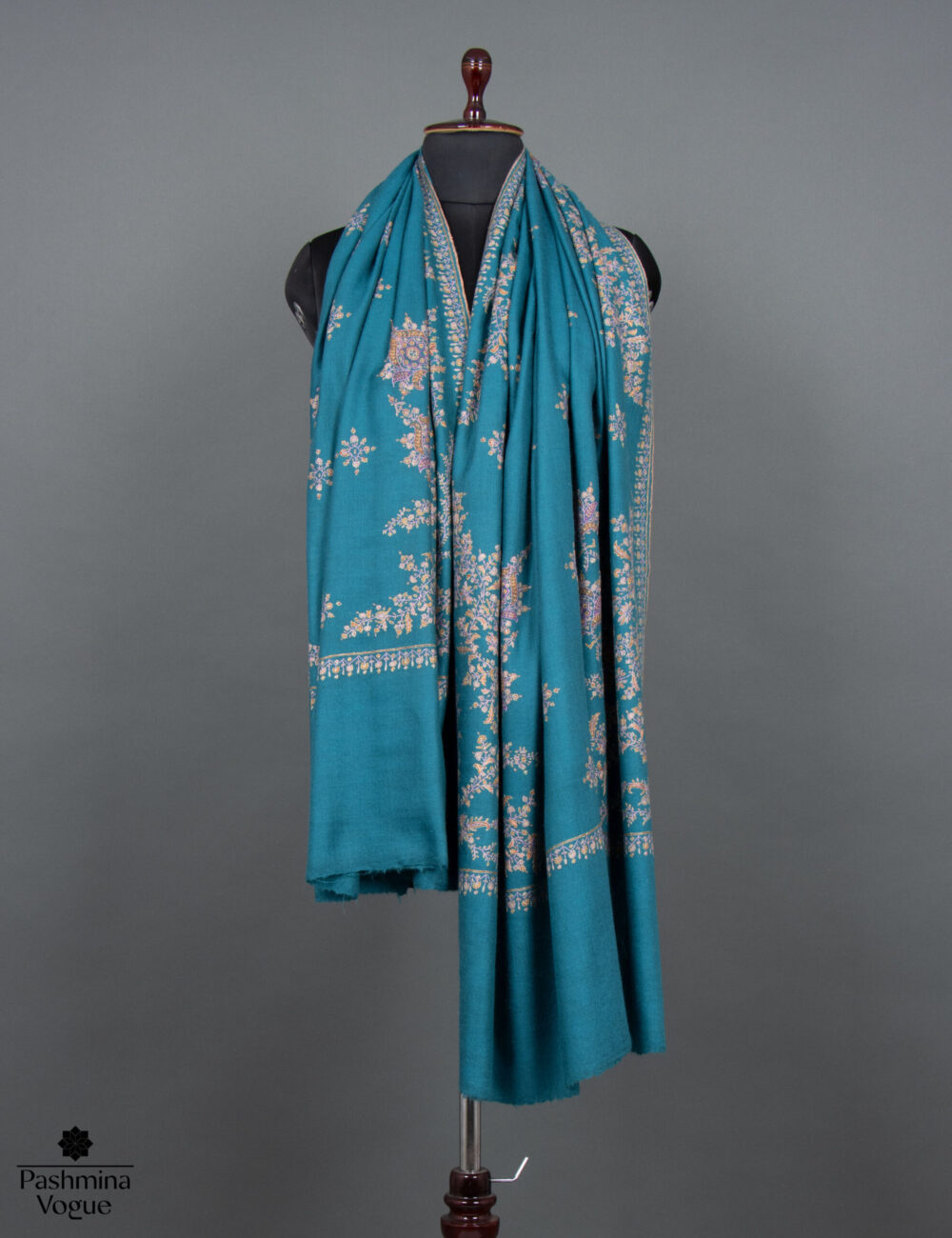 shawl-qatar