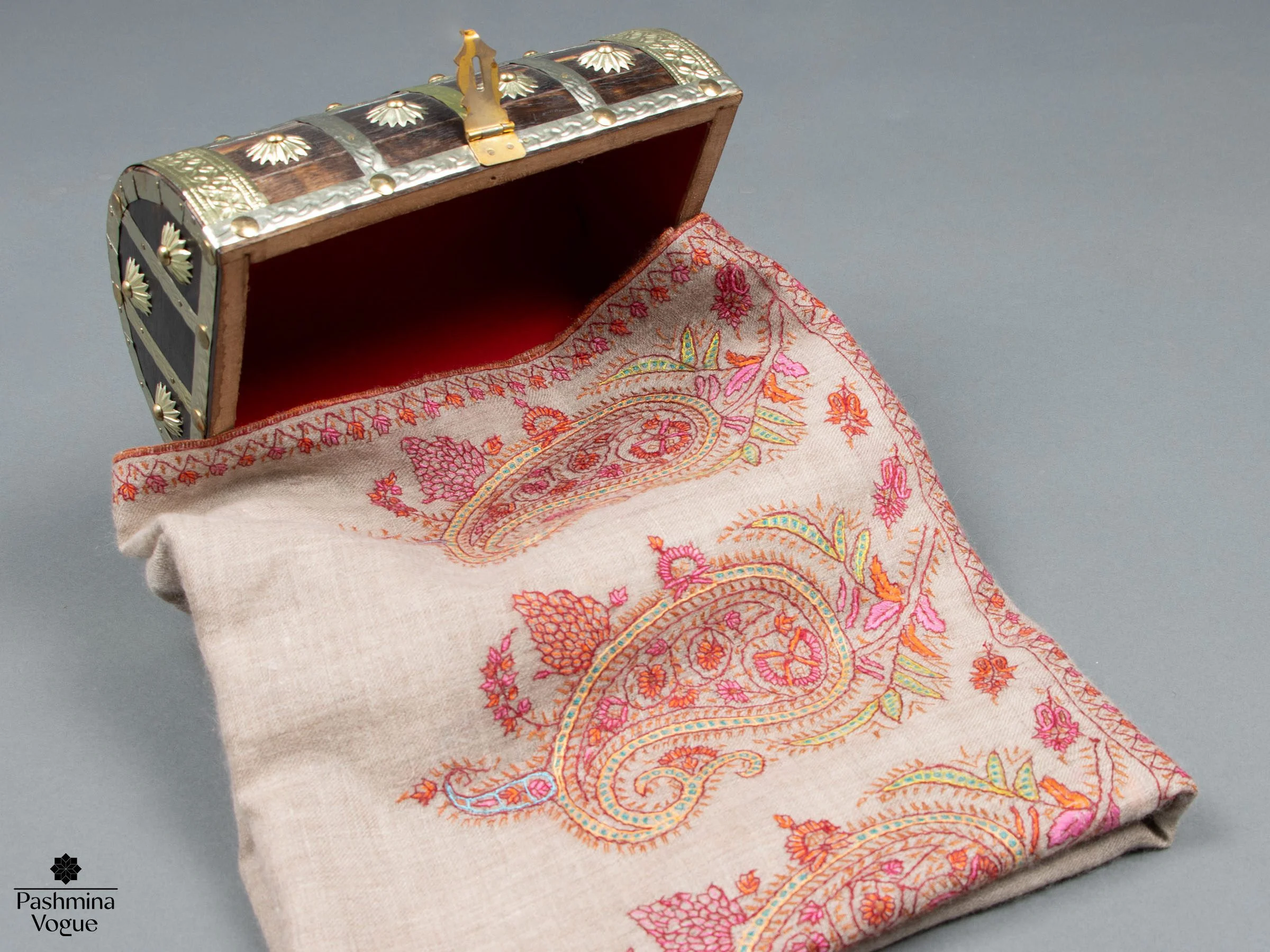 pashmina-shawls-to-buy