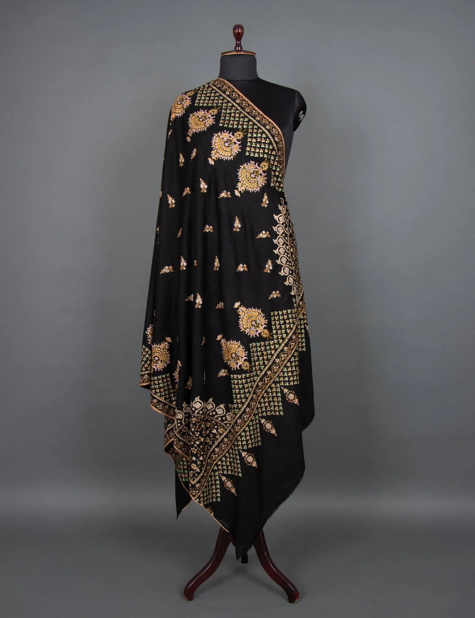 sozni-embroidery