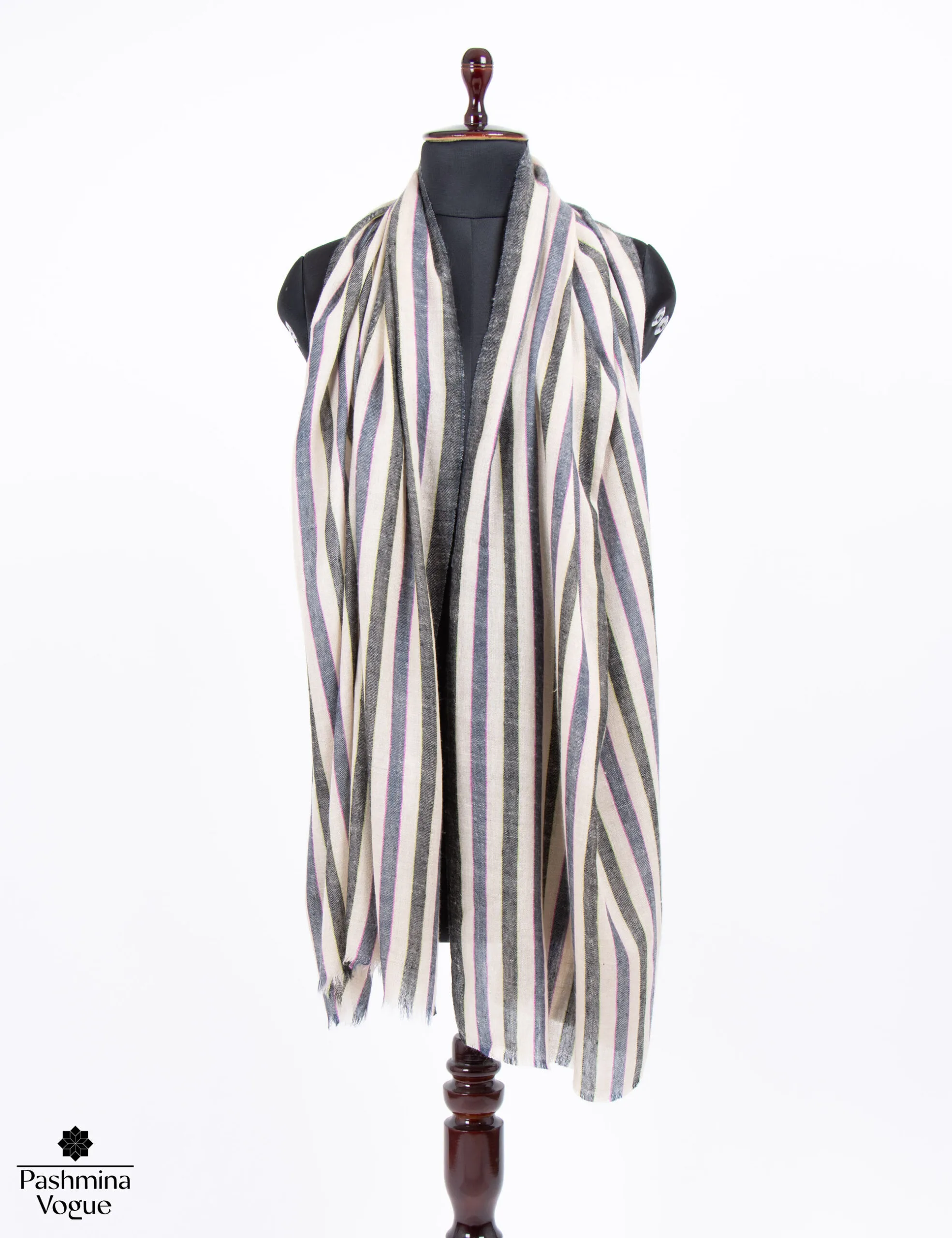 elegant-shawls-and -wraps