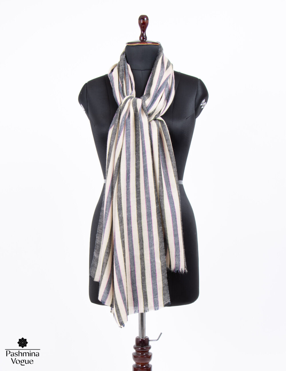 elegant-shawls-and -wraps