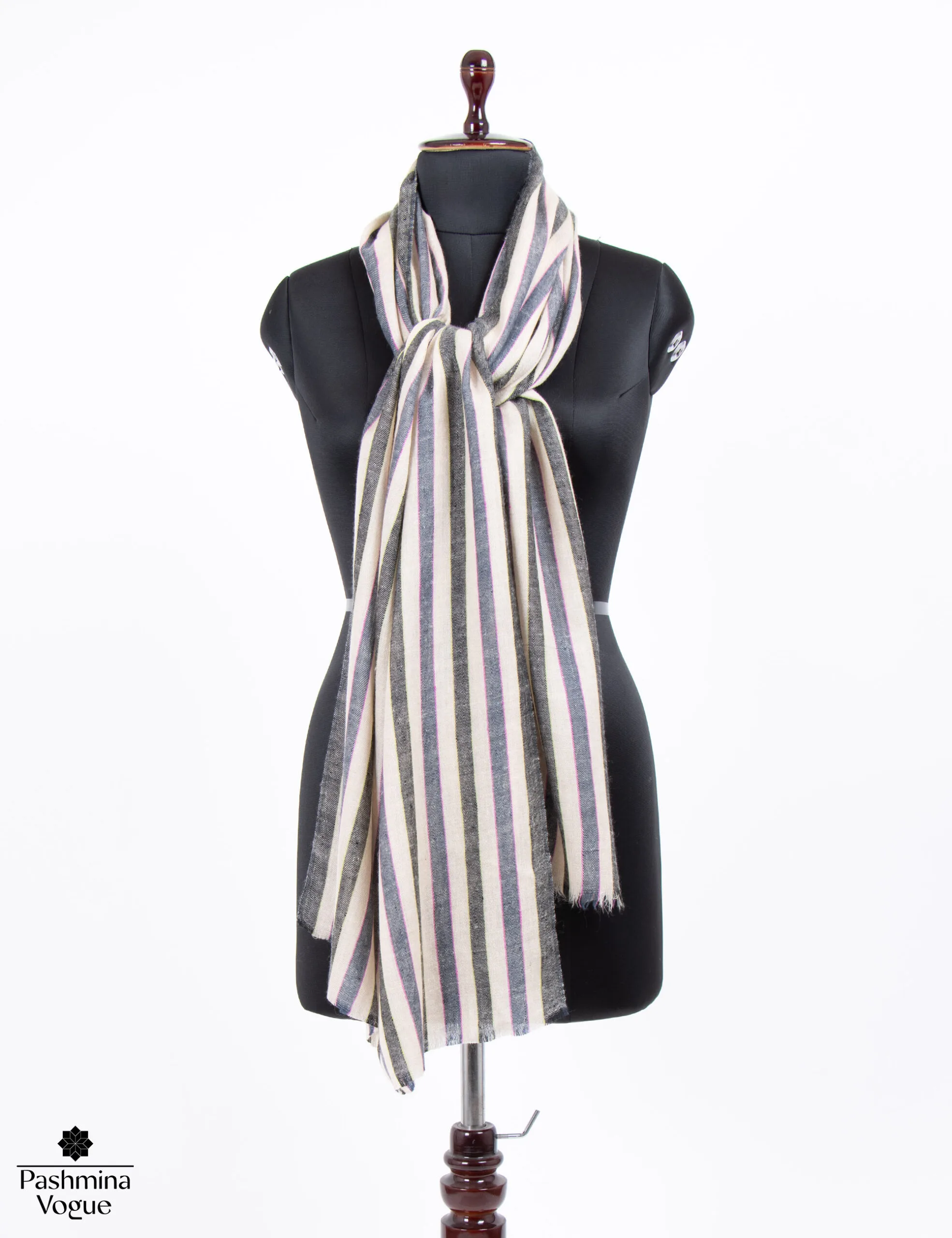 elegant-shawls-and -wraps