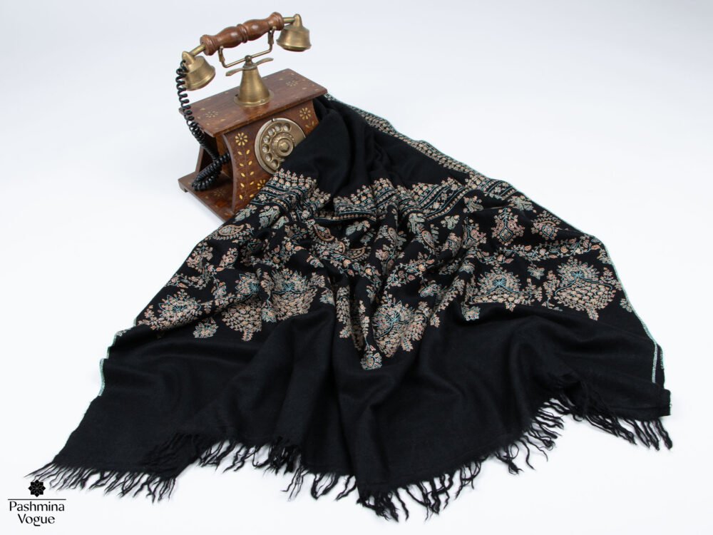 shawls black